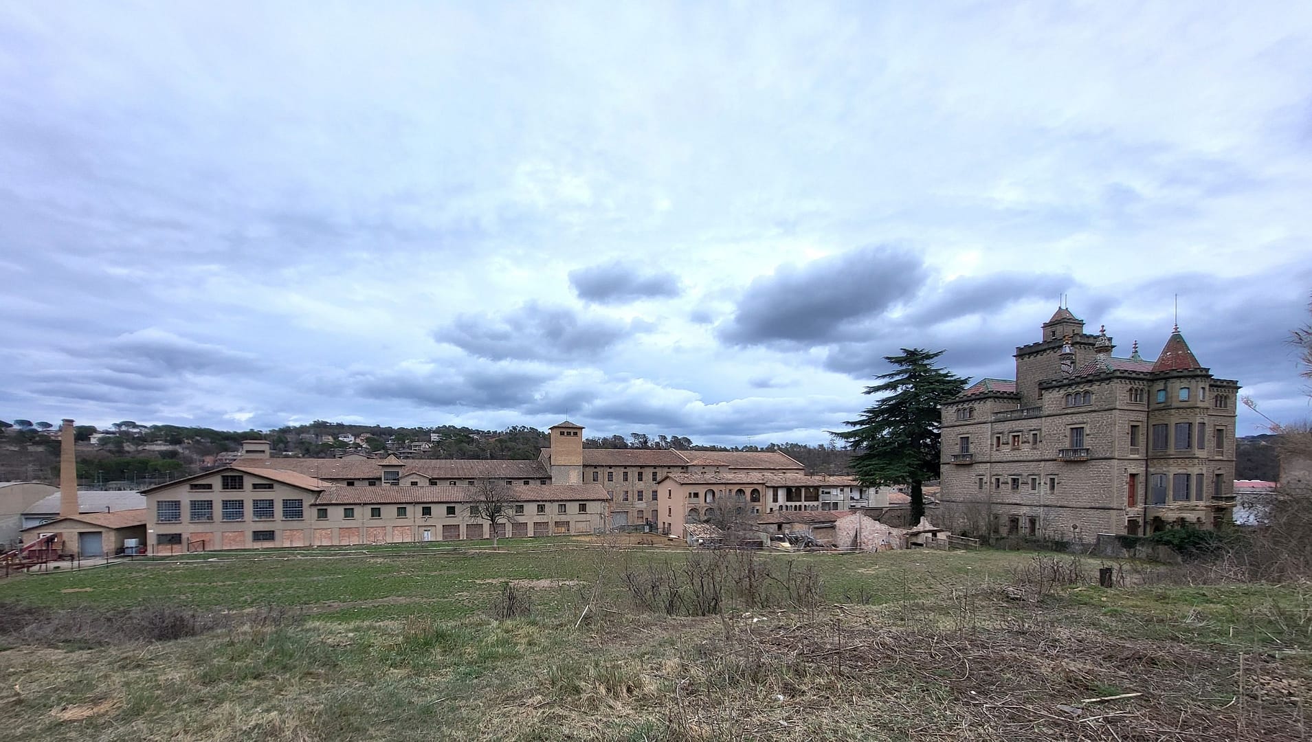 Cal Bassacs- Fàbrica i torre