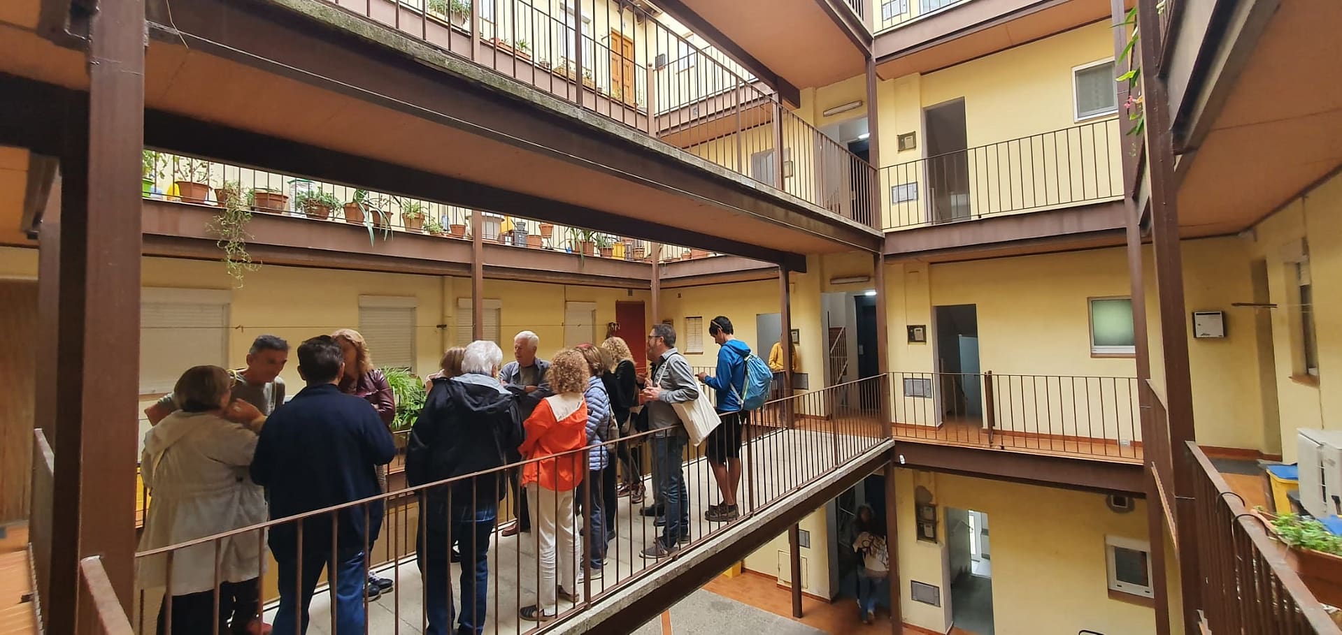 Grup d'habitatges Sant Josep, a Cal Rosal (Olvan)